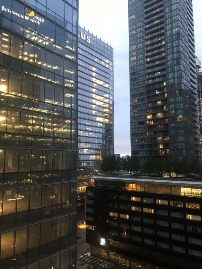 Stylish Condos Toronto Exterior foto